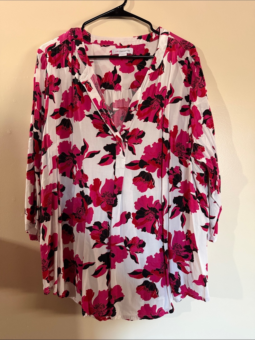 Liz Claiborne White Top with Fuchsia Floral Print